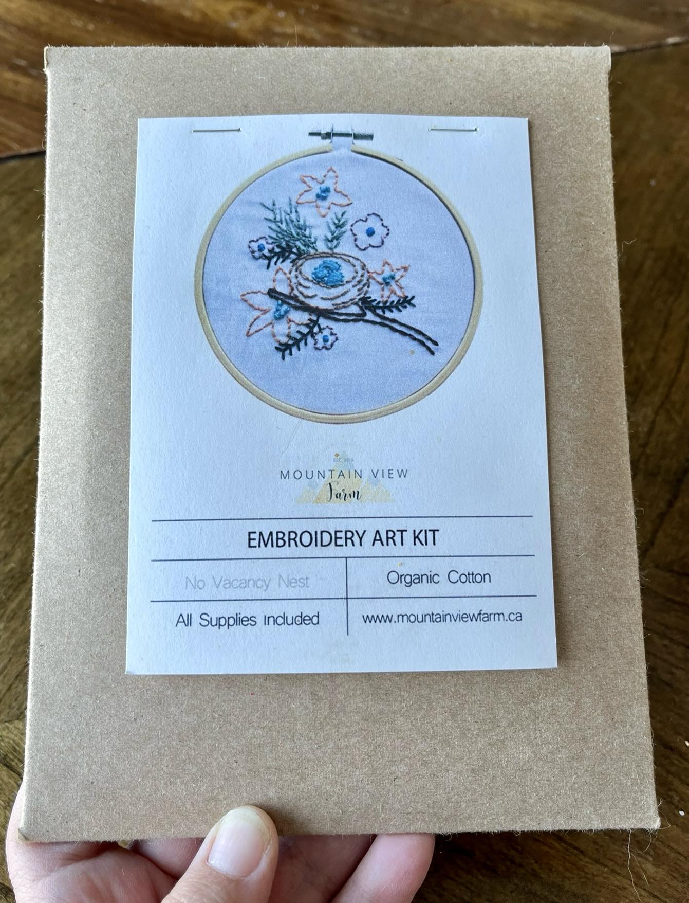 Nest Flower Beginner Embroidery Kit